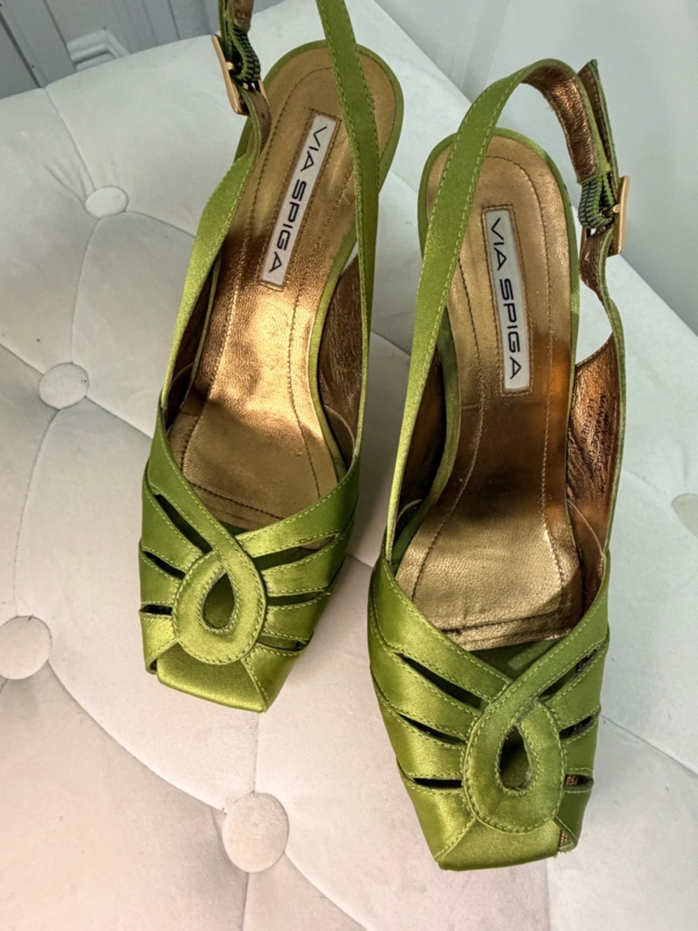 Via Spiga Green Satin Peep-Toe Slingback Heels - Picture 2 of 6